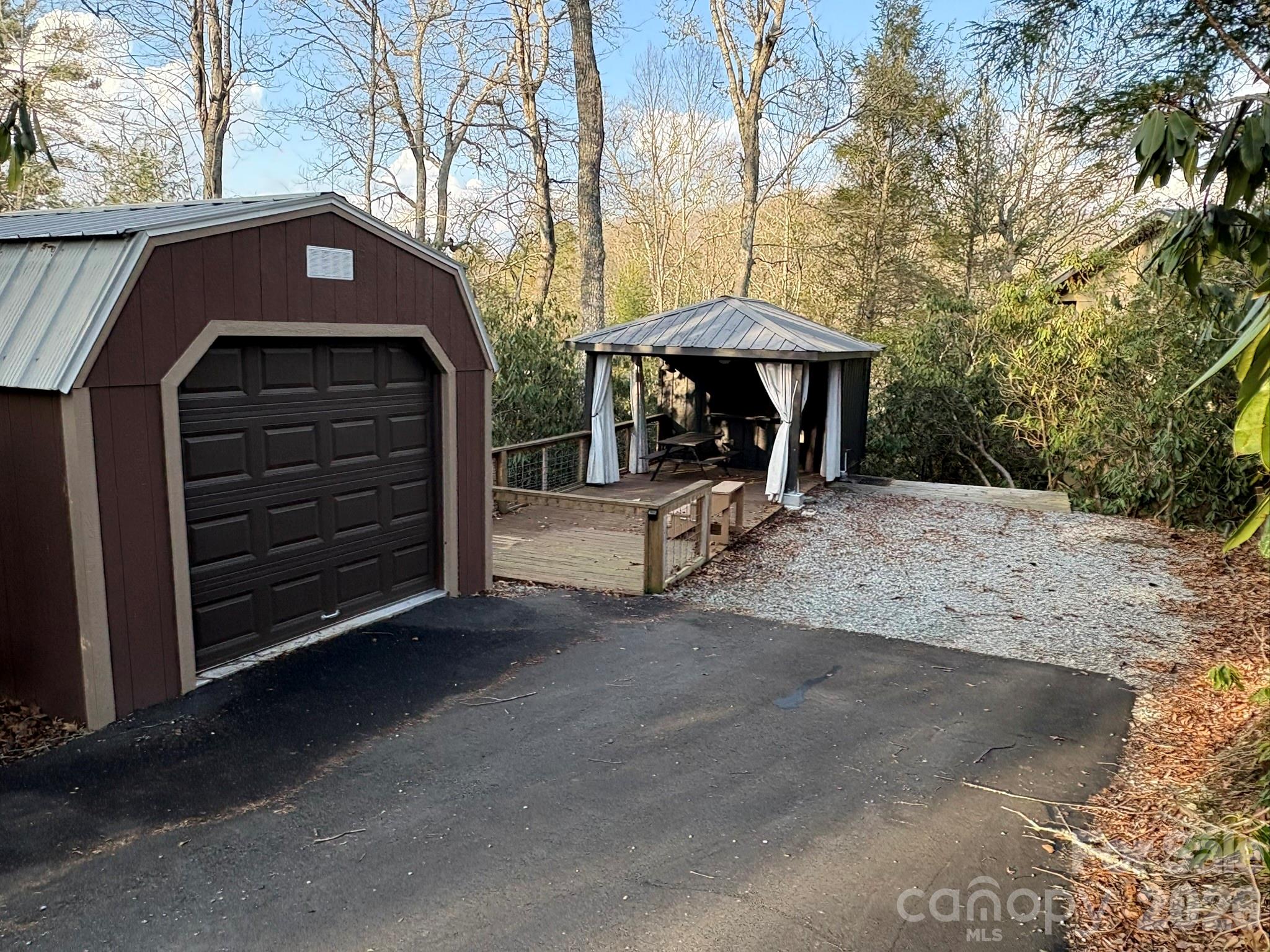 157 Hemlock Loop Property Photo 1