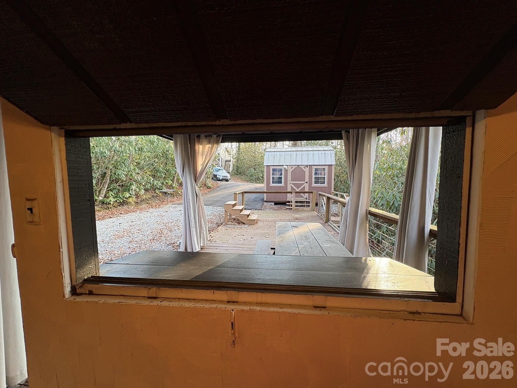 157 Hemlock Loop Property Photo 9