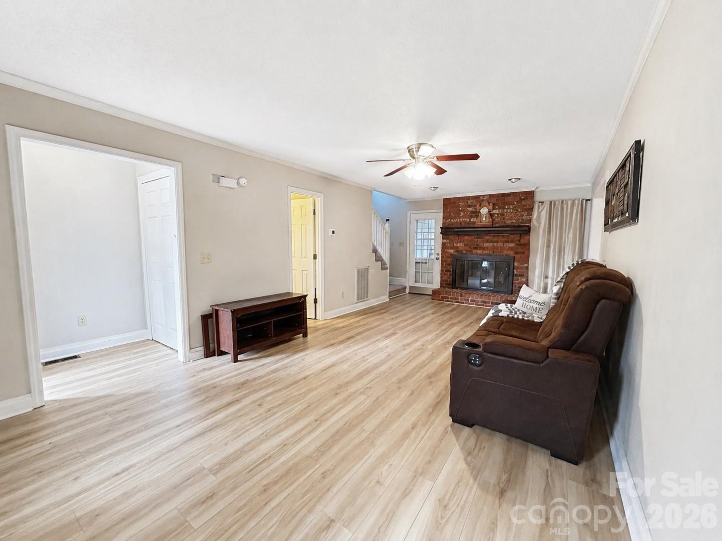 1160 Se Crestmont Drive Property Photo 5