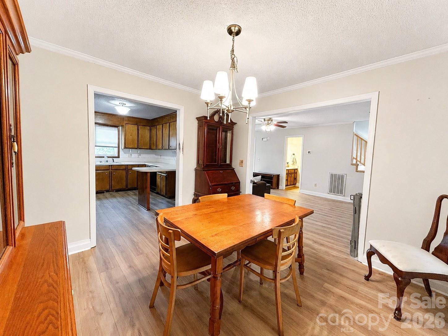 1160 Se Crestmont Drive Property Photo 7