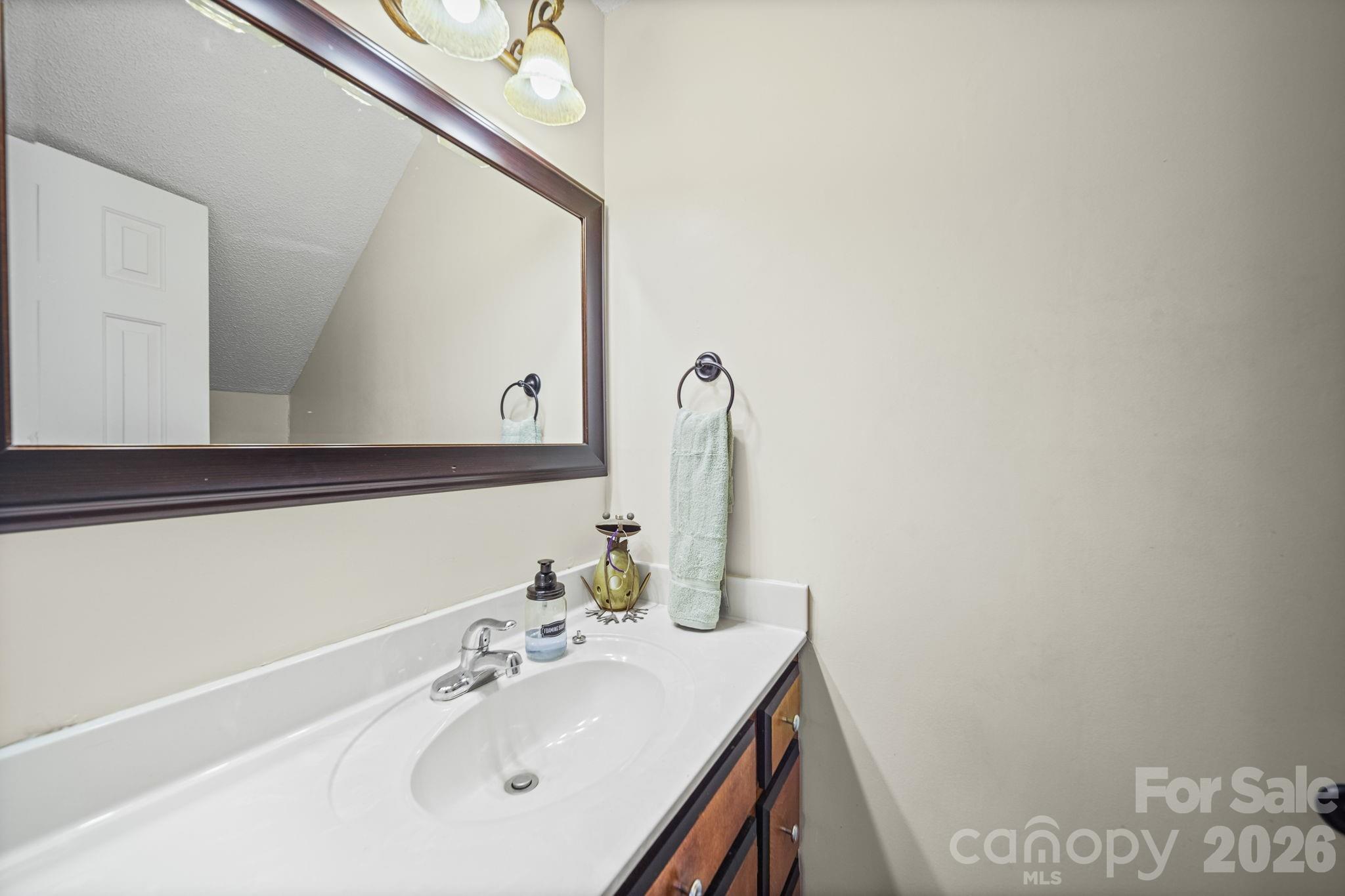 1160 Se Crestmont Drive Property Photo 12