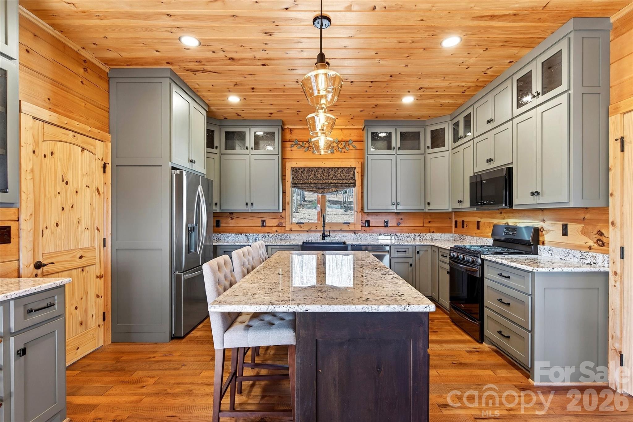 61 Majestic Path Property Photo 5