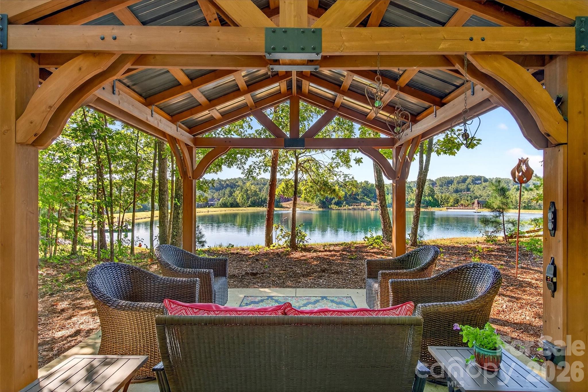 61 Majestic Path Property Photo 7