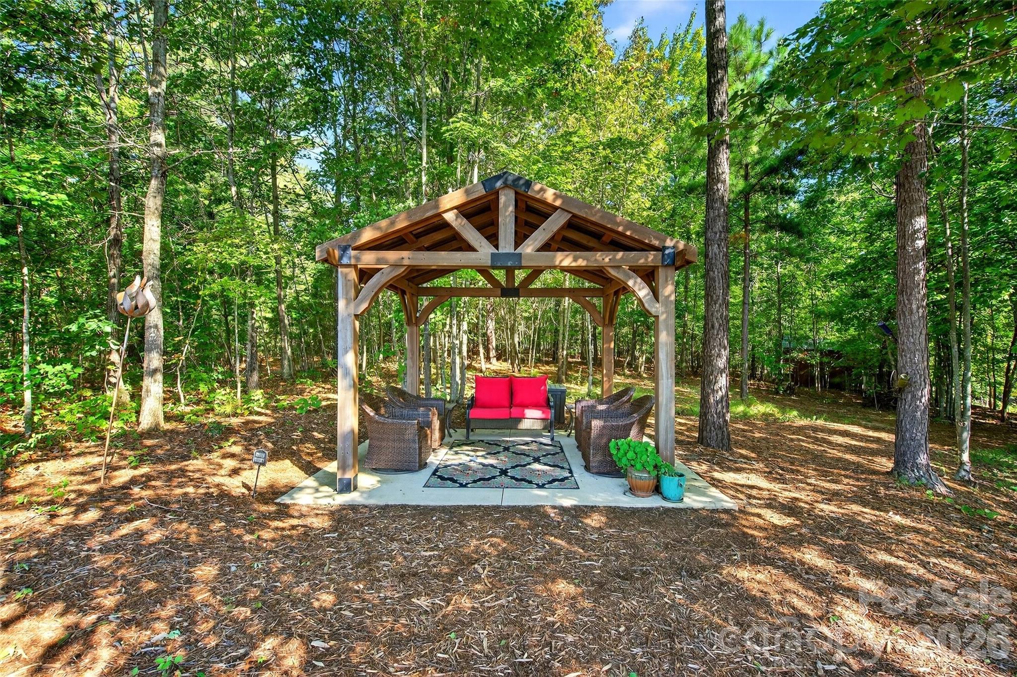 61 Majestic Path Property Photo 37