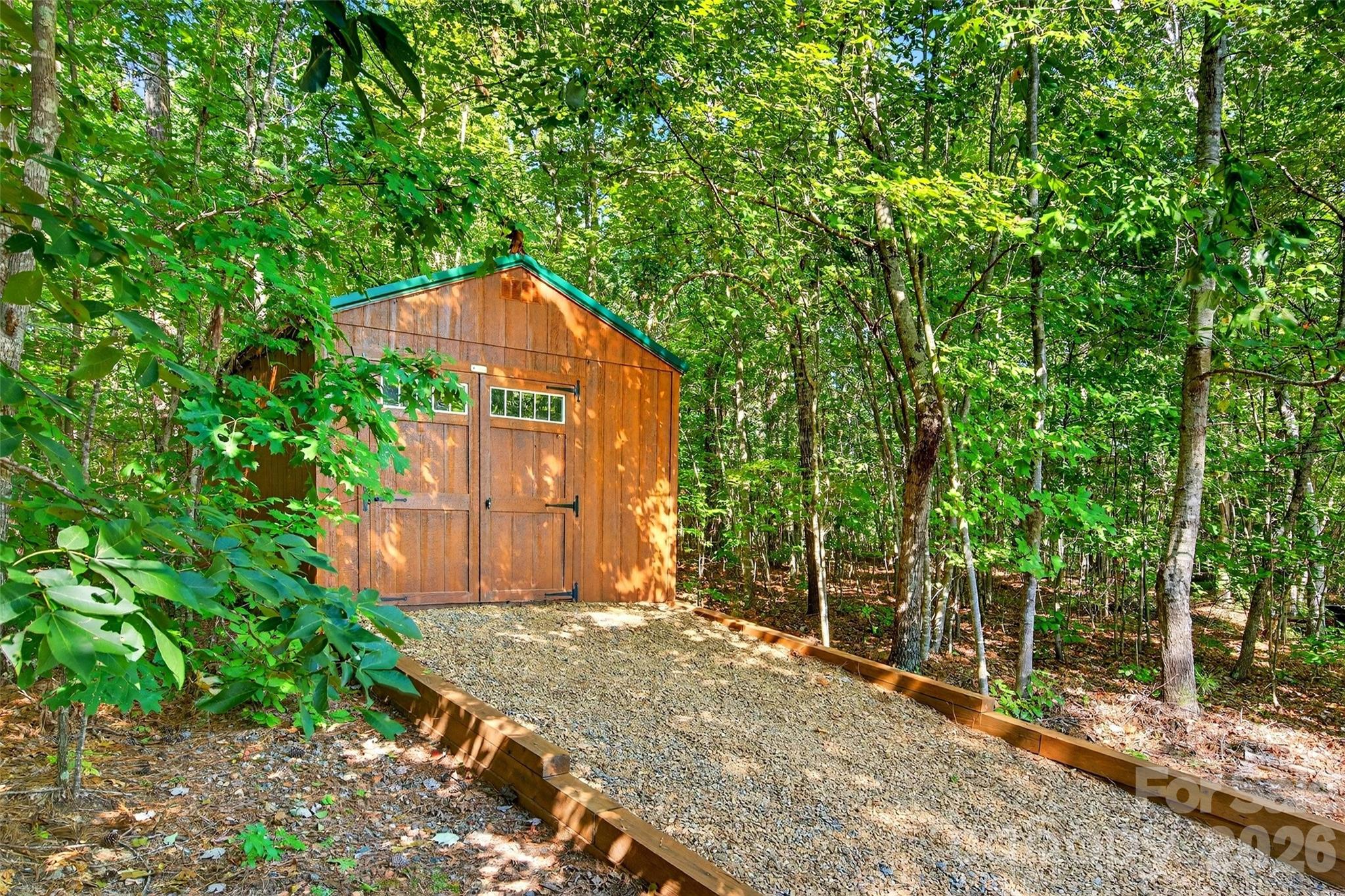 61 Majestic Path Property Photo 38
