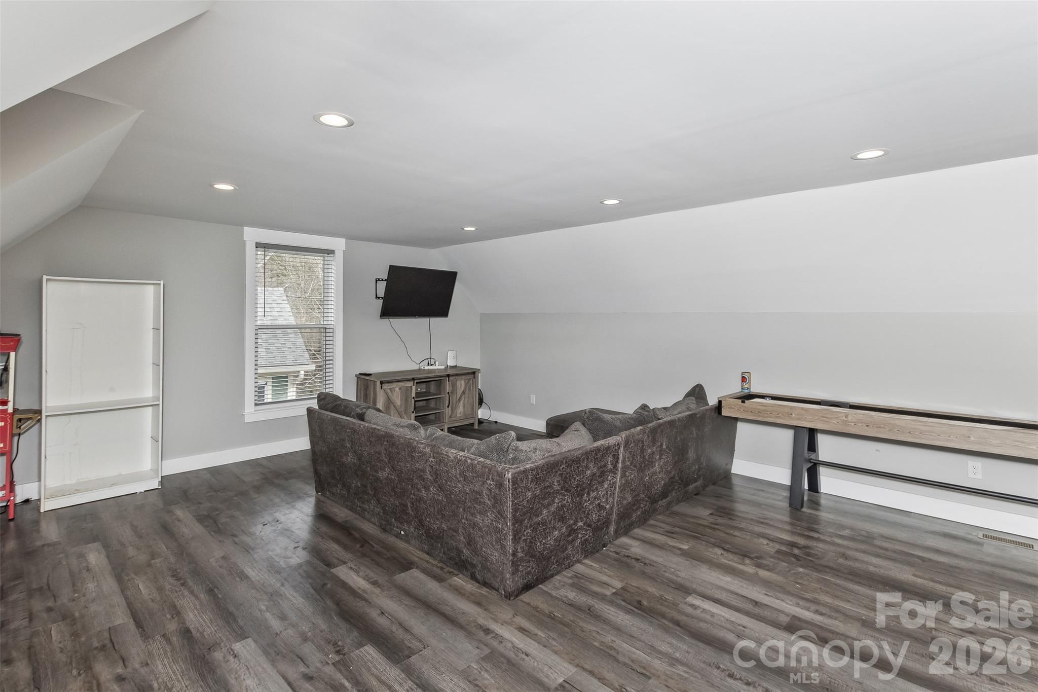46 Carden Drive 10 Property Photo 22