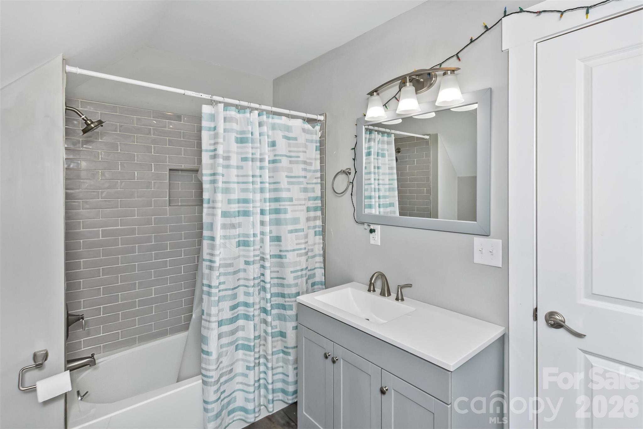 46 Carden Drive 10 Property Photo 24