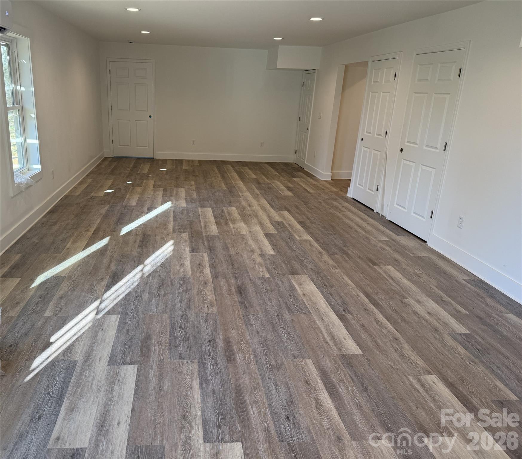 46 Carden Drive 10 Property Photo 25