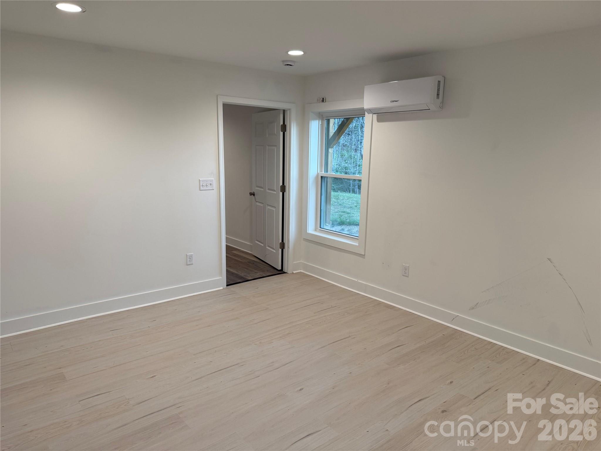 46 Carden Drive 10 Property Photo 28