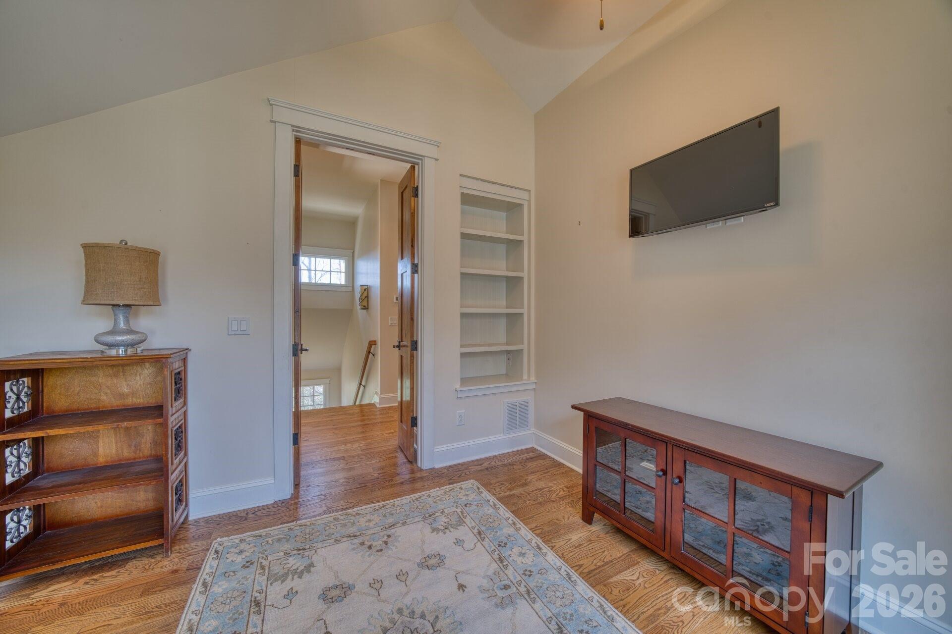 192 Woodruff Lane Property Photo 24
