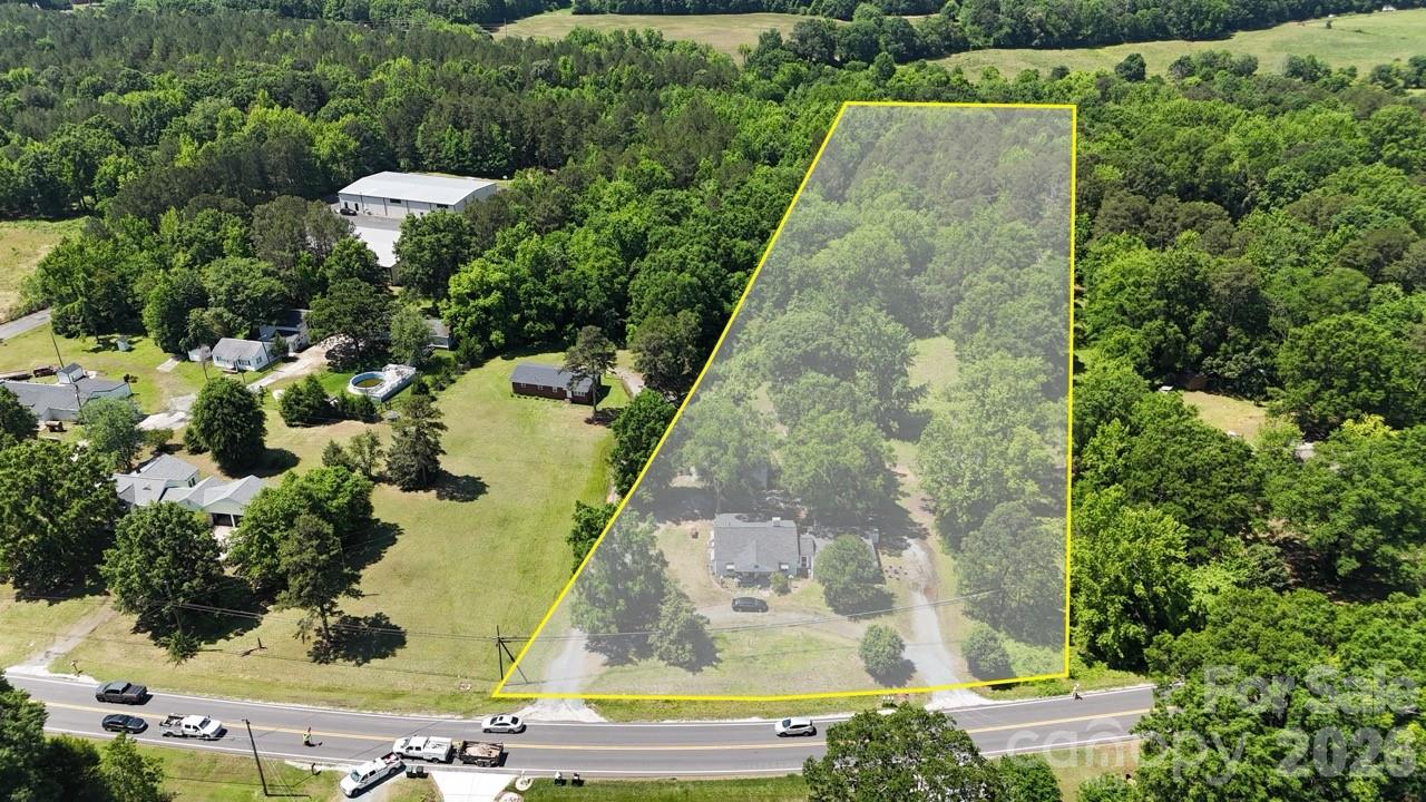 3211 Old Charlotte Highway Property Photo 2