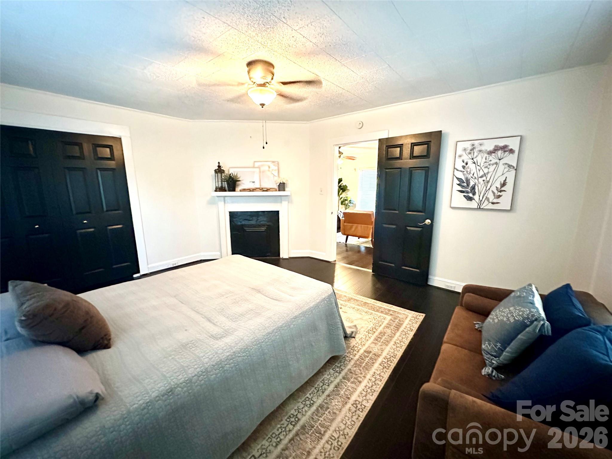 1912 Graham Street Property Photo 7