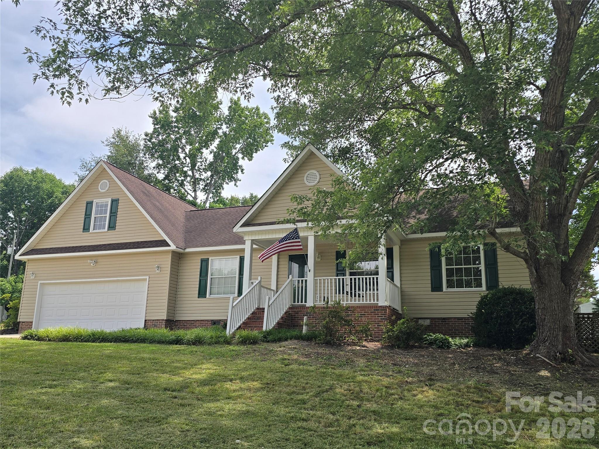 2393 Oxford Circle Property Photo 1