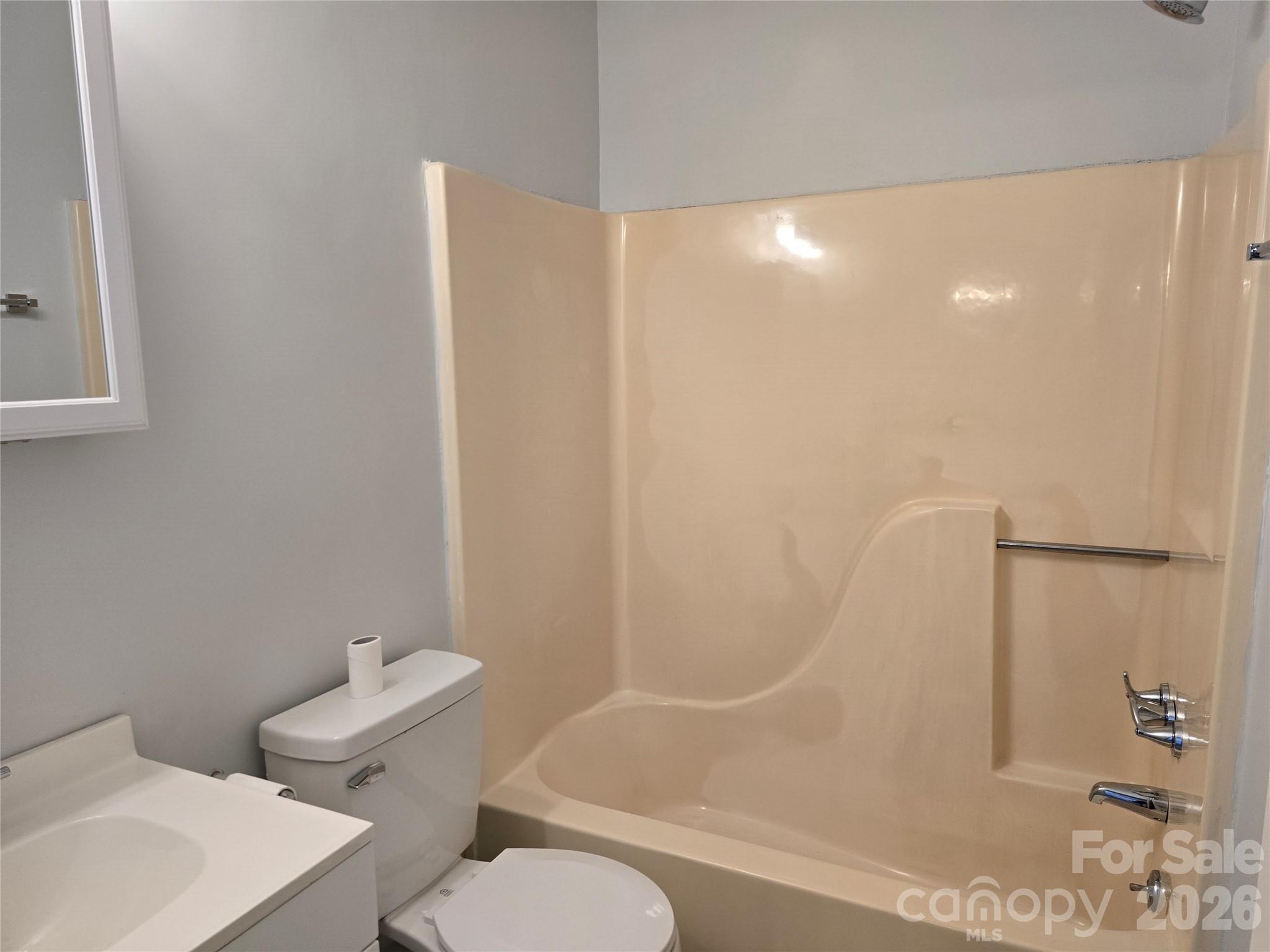 2393 Oxford Circle Property Photo 18