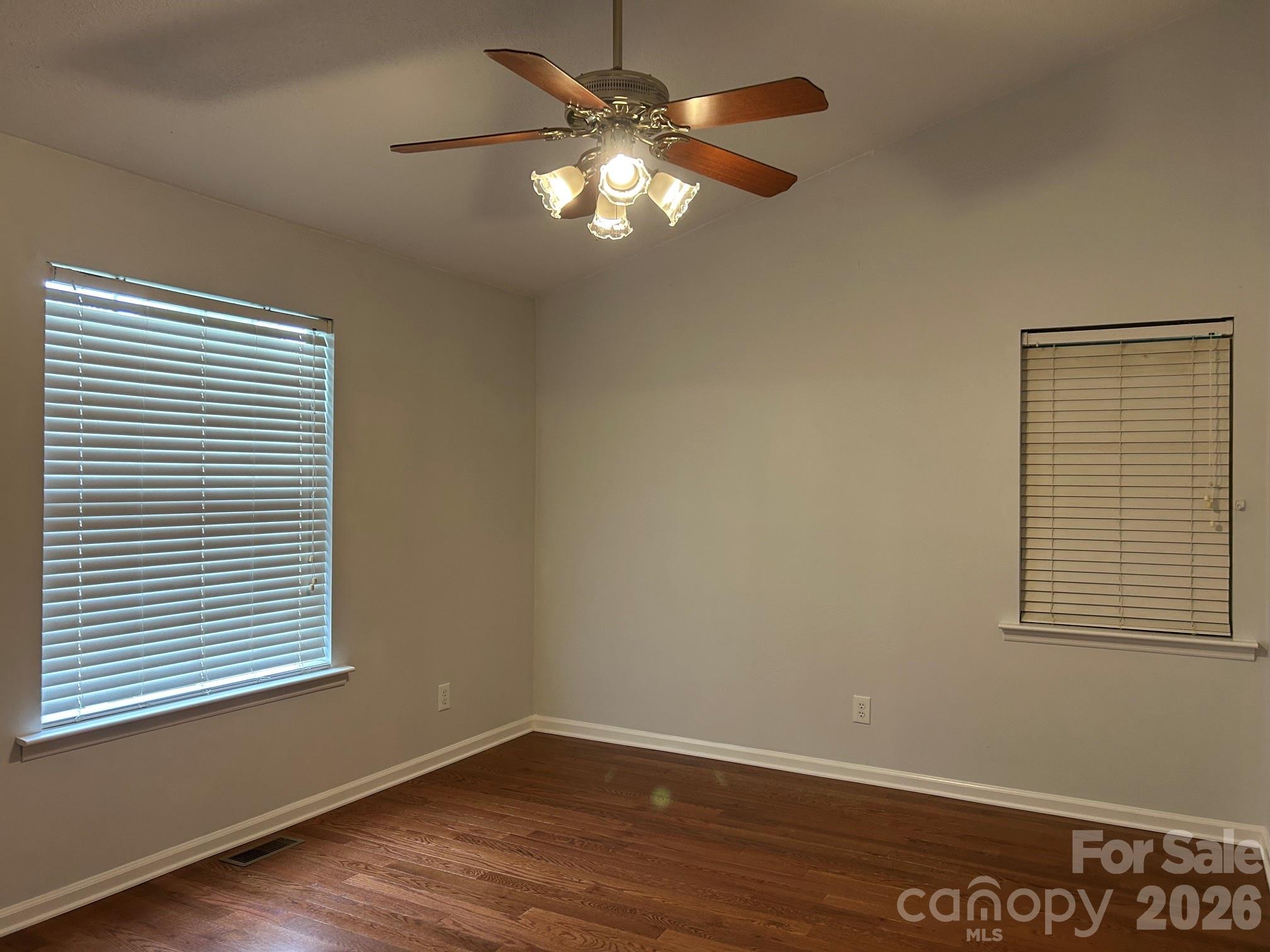 2393 Oxford Circle Property Photo 19