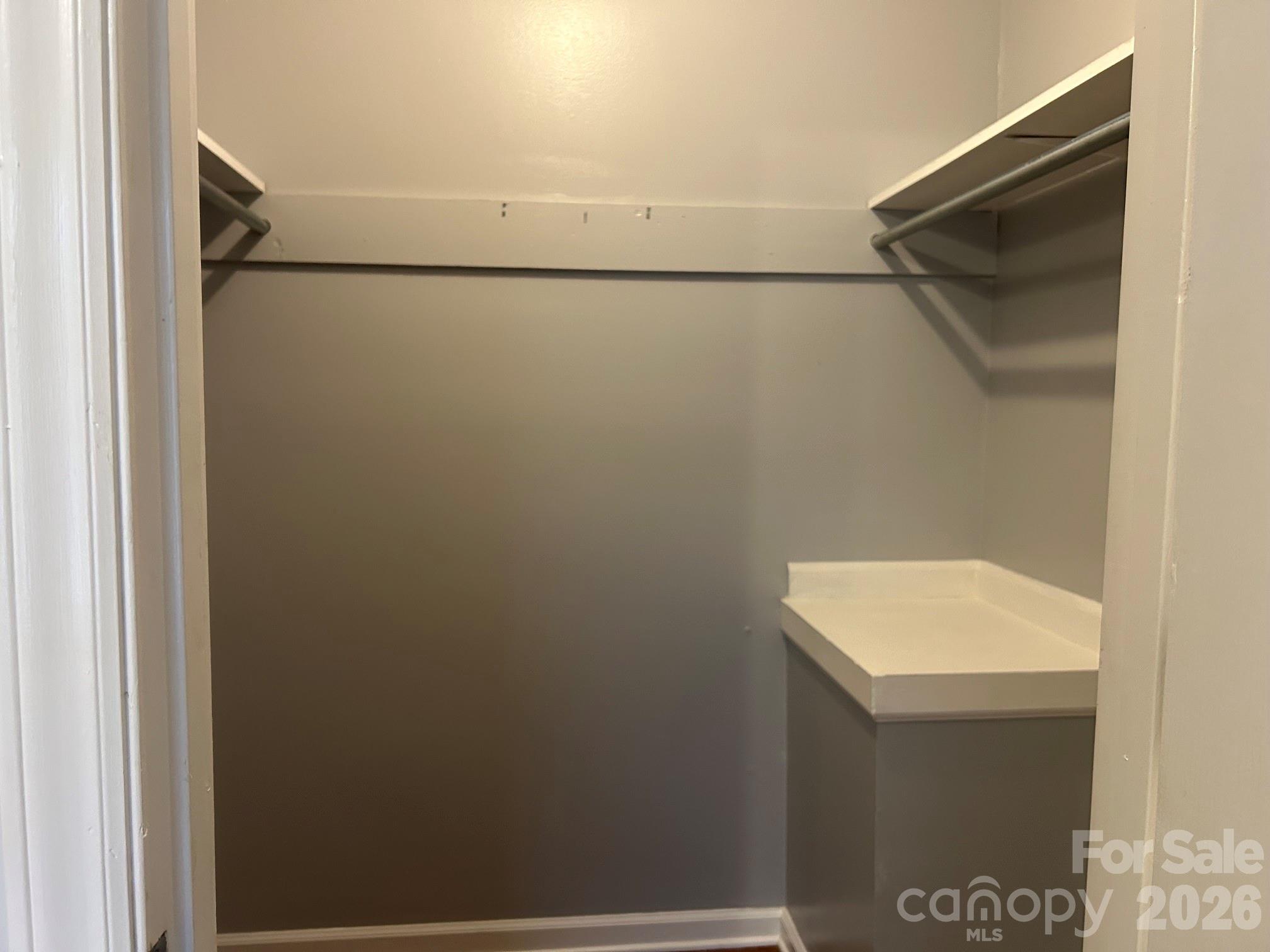 2393 Oxford Circle Property Photo 22