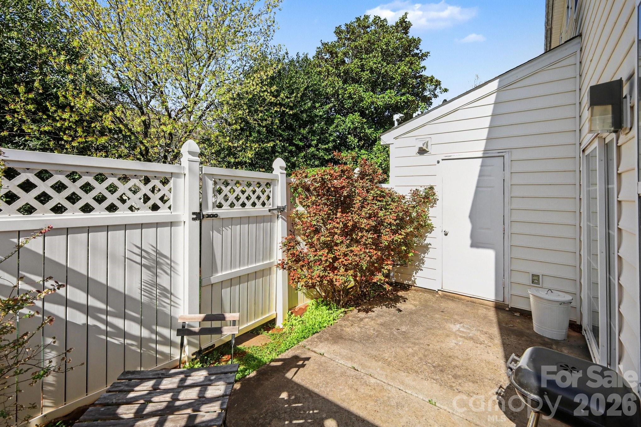 8411 Chaceview Court Property Photo 19
