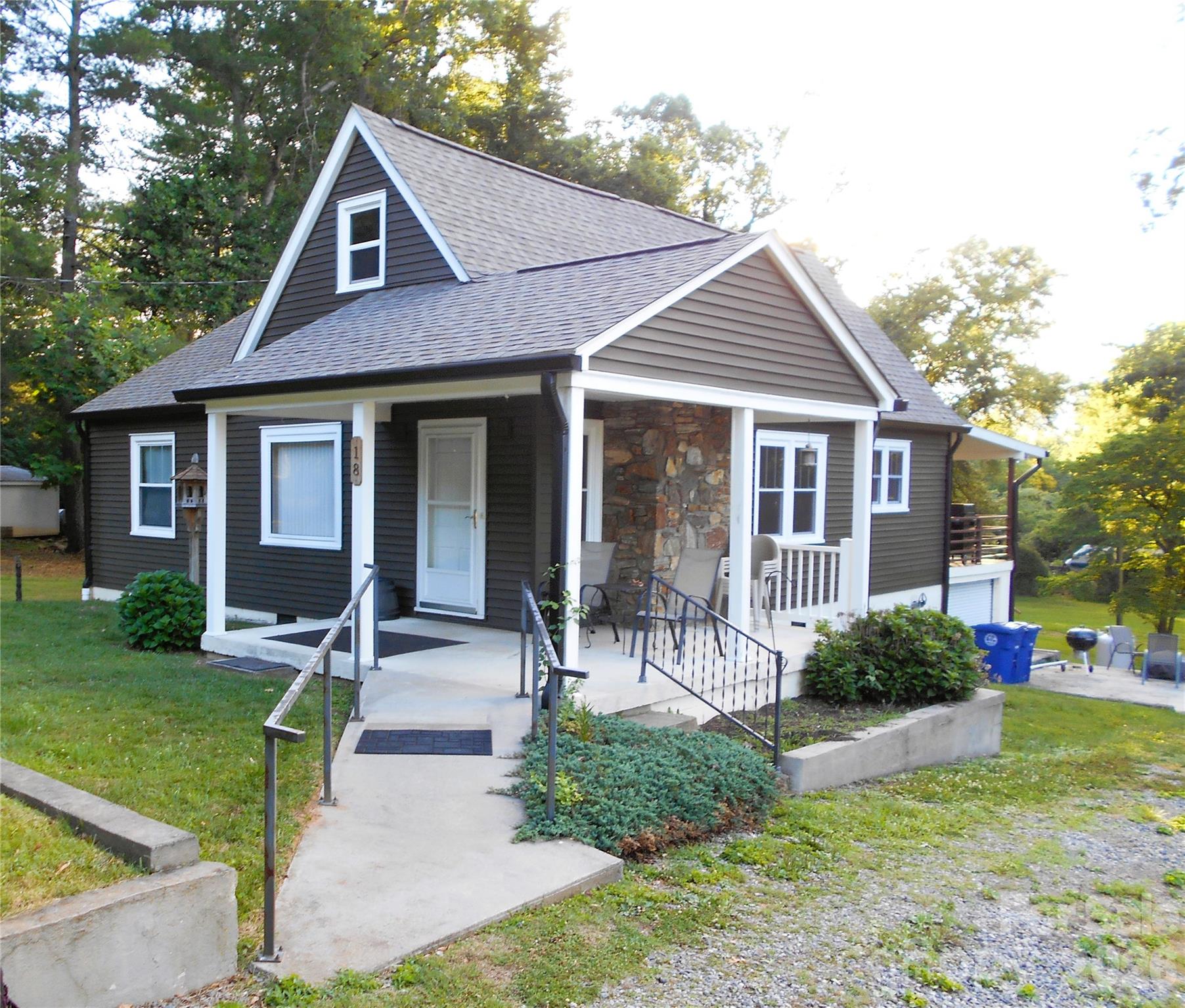18 Herron Street Property Photo 1