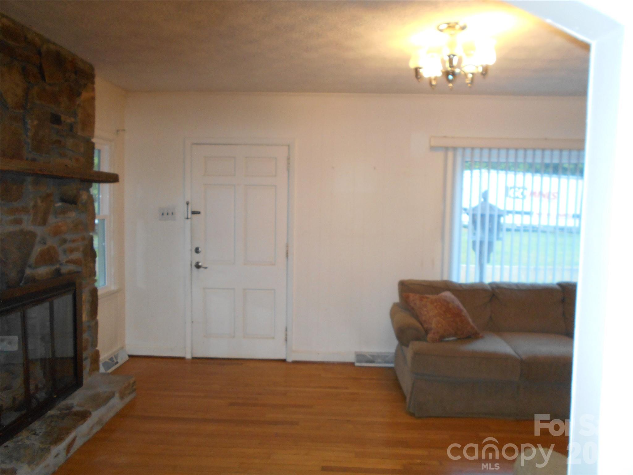 18 Herron Street Property Photo 2