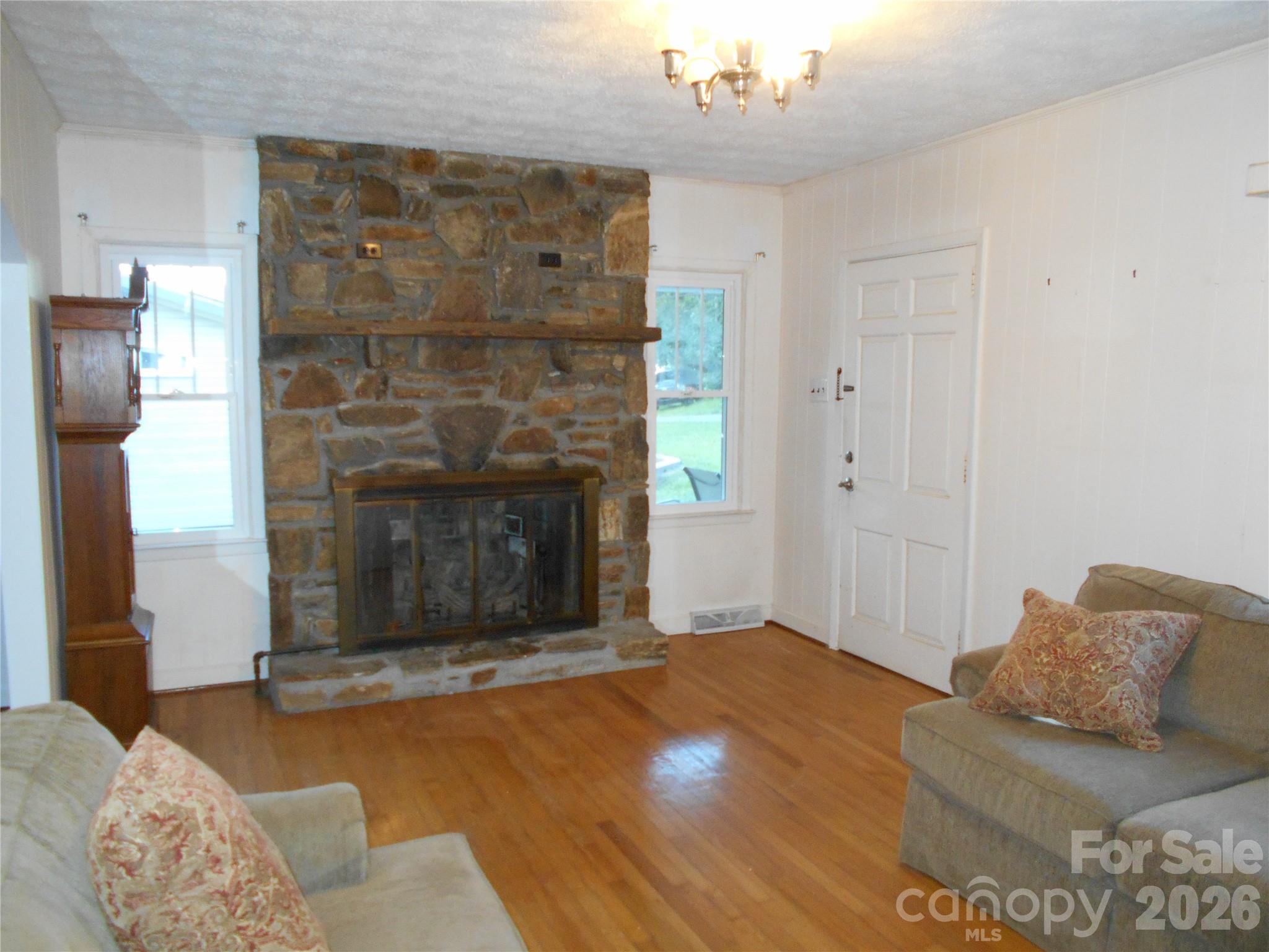 18 Herron Street Property Photo 4