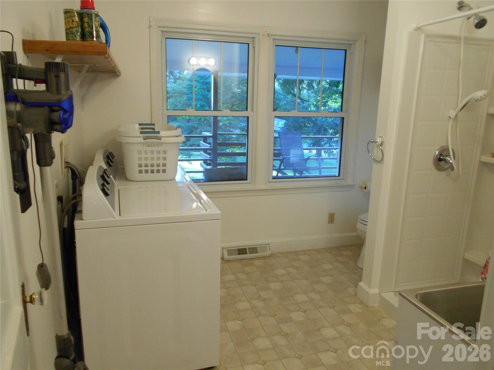 18 Herron Street Property Photo 14