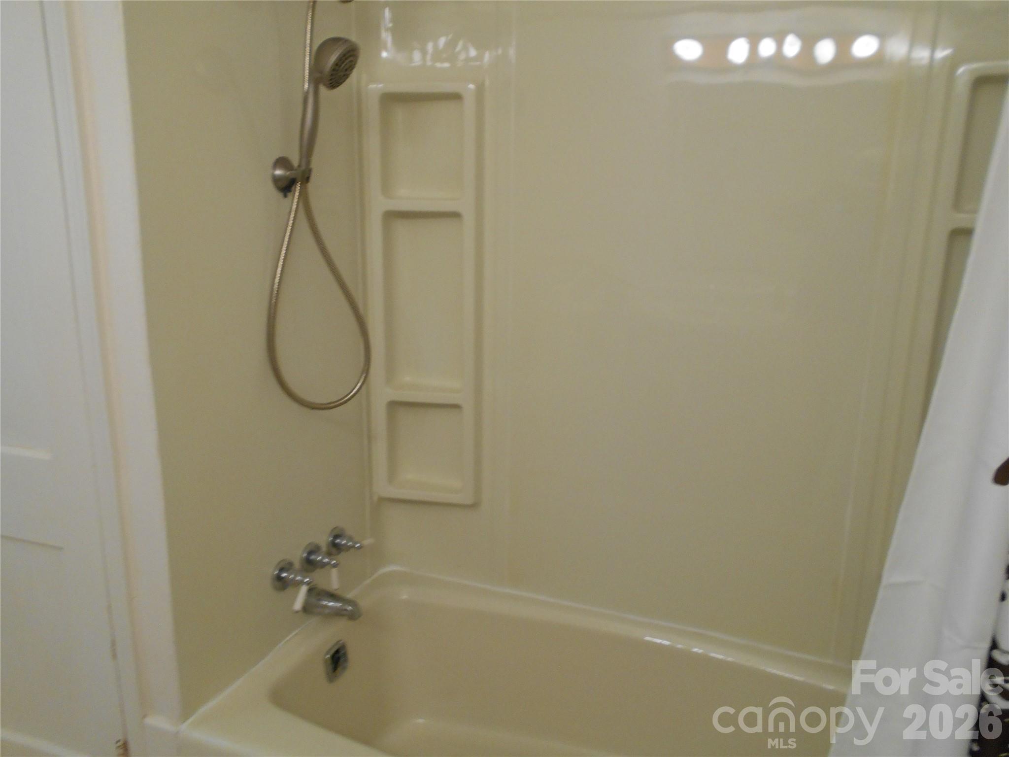 18 Herron Street Property Photo 18