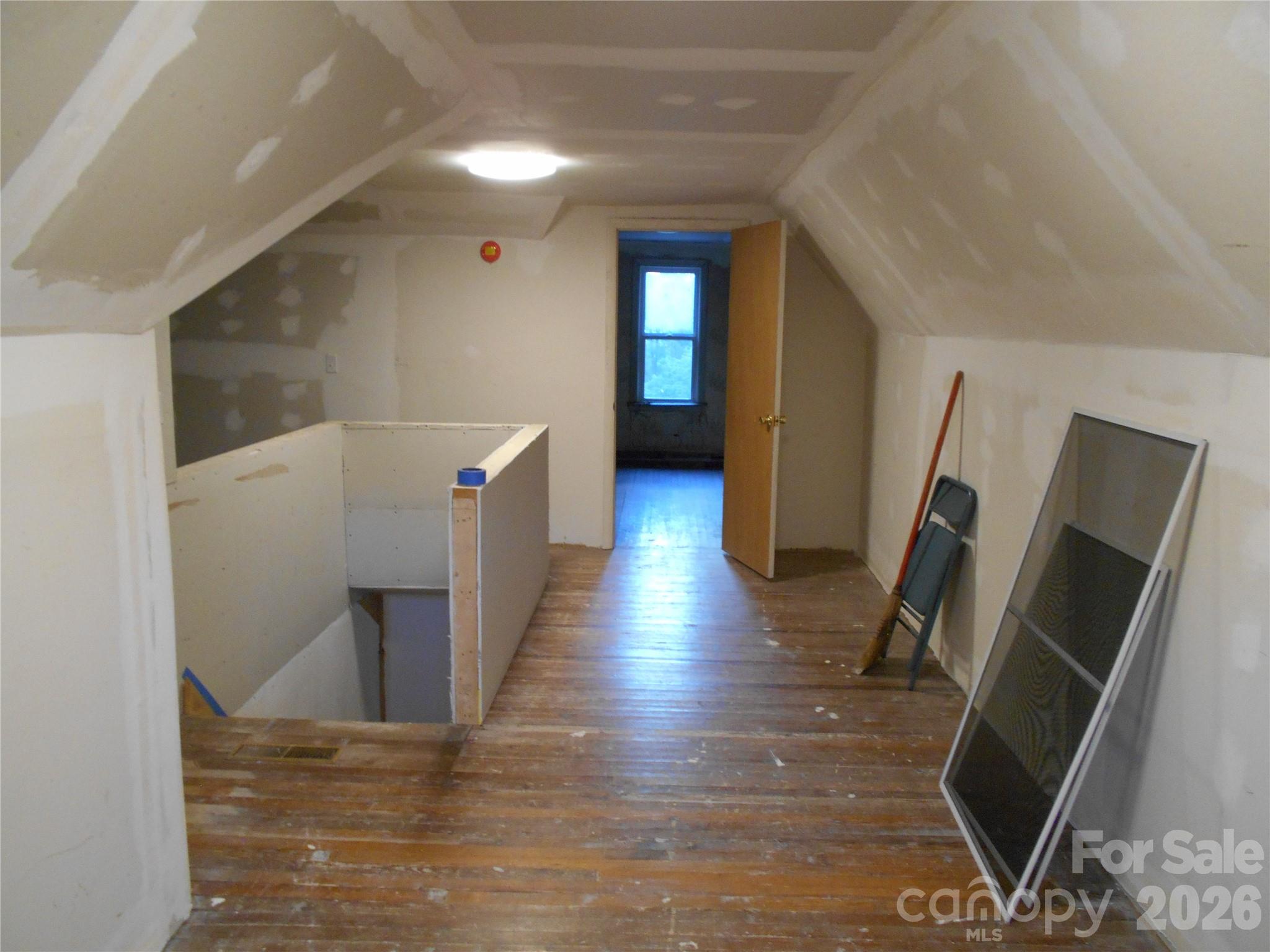 18 Herron Street Property Photo 25