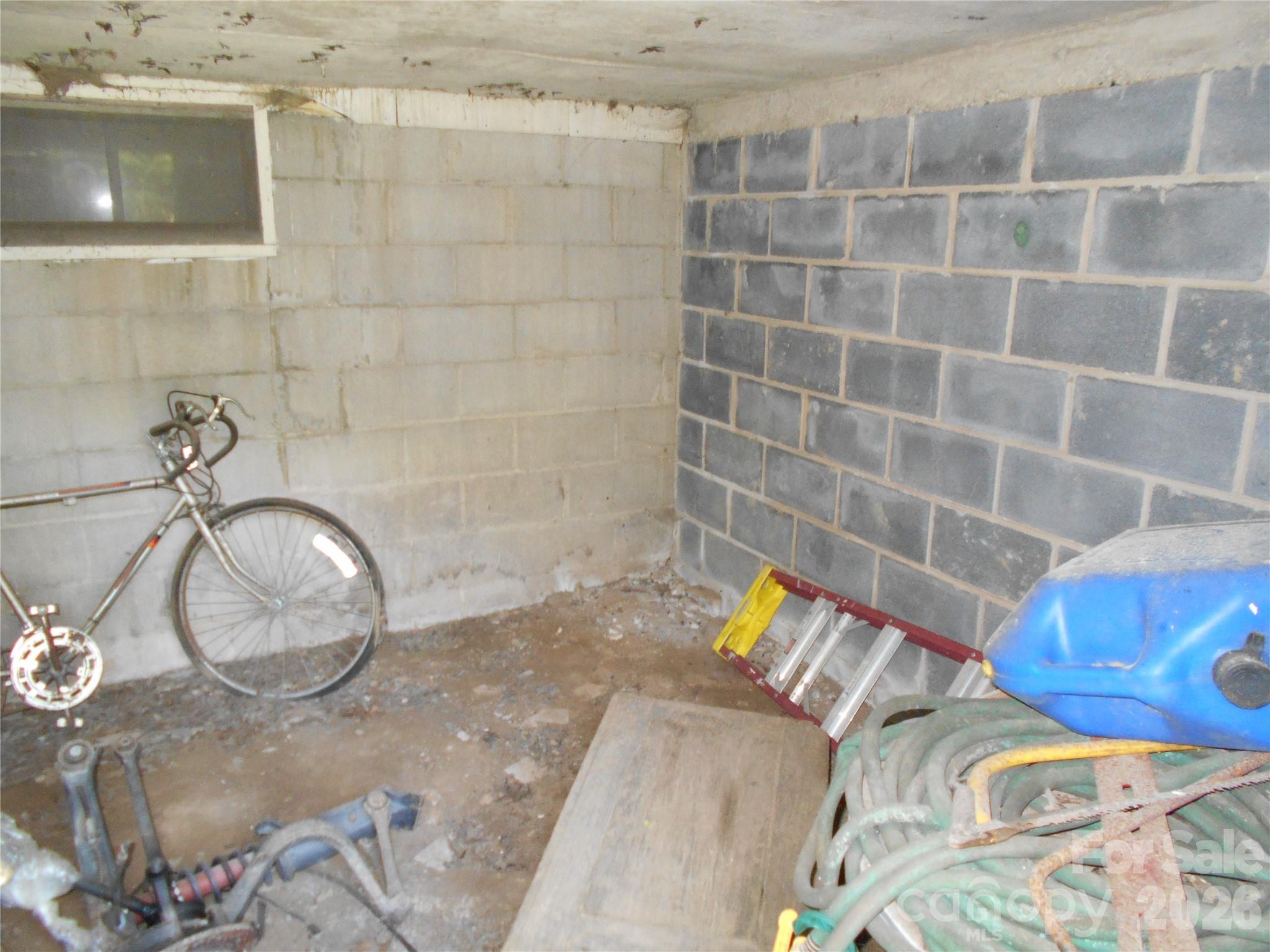 18 Herron Street Property Photo 34