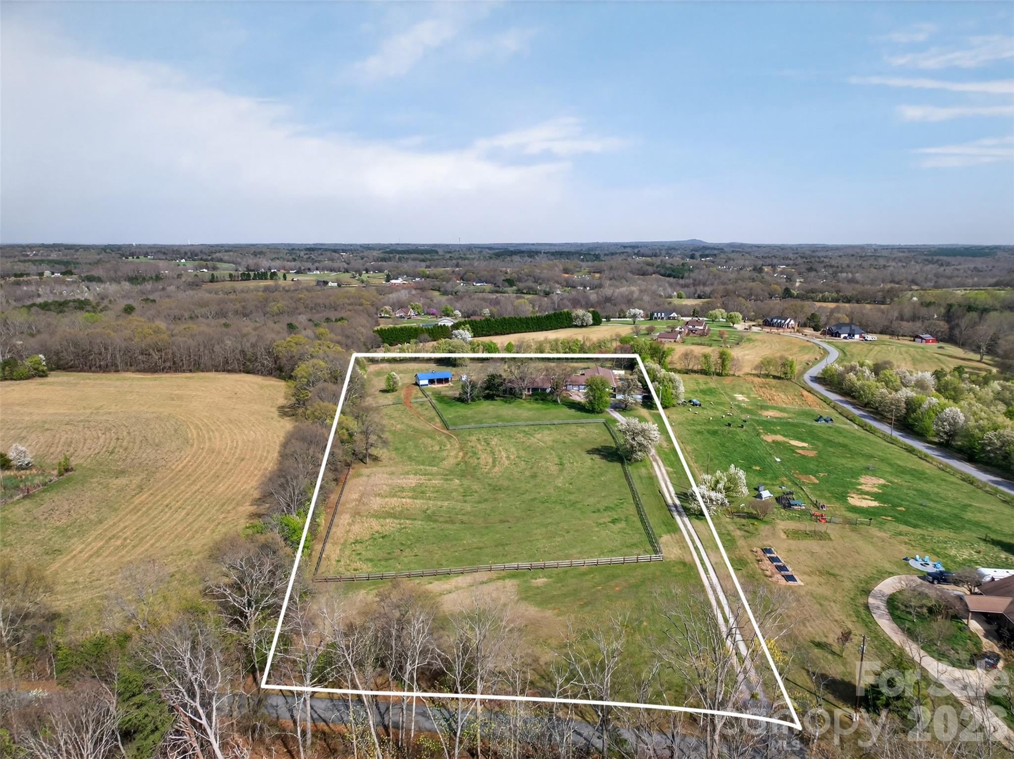 341 Ridings Road Property Photo 2