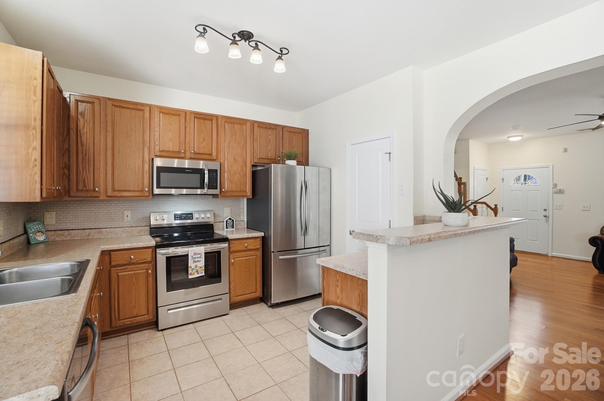 8422 Chaceview Court Property Photo 15