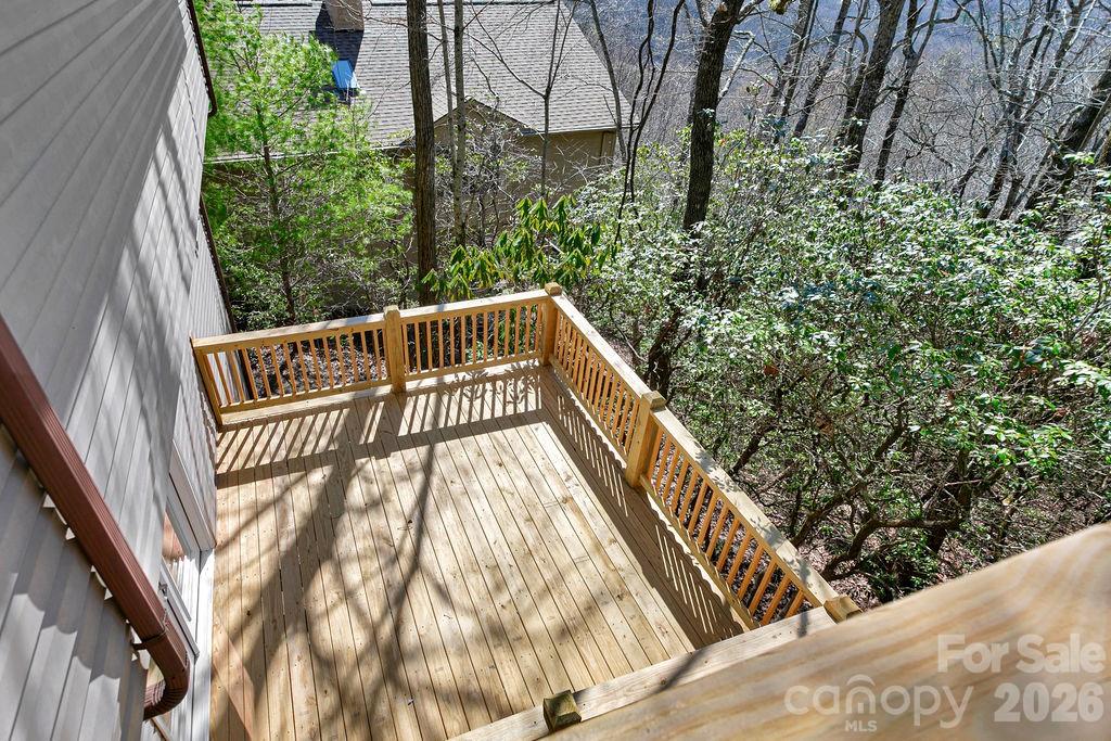 416 Kanasgowa Drive Property Photo 14