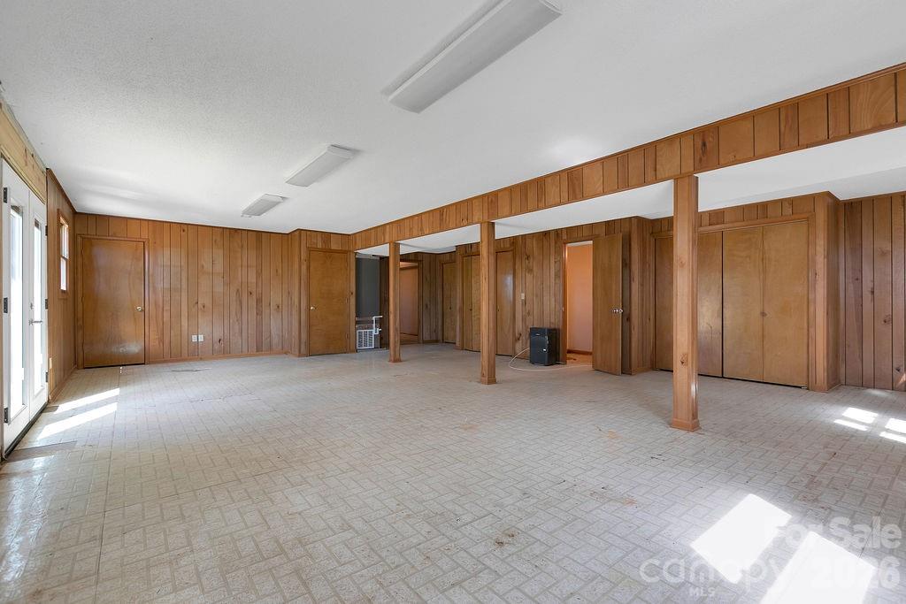 416 Kanasgowa Drive Property Photo 24