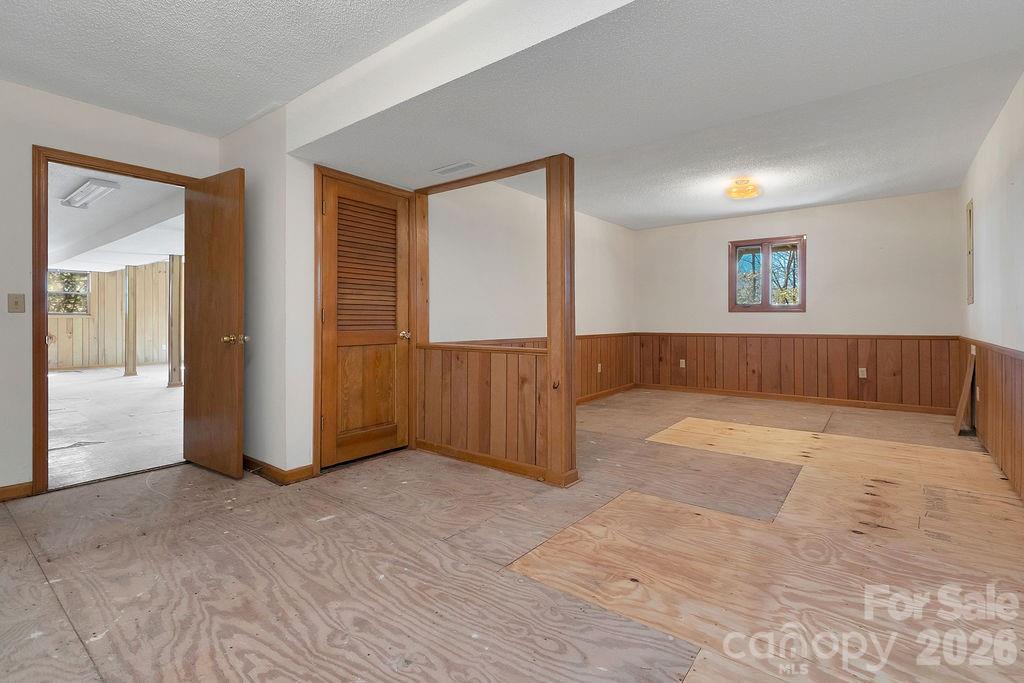416 Kanasgowa Drive Property Photo 26