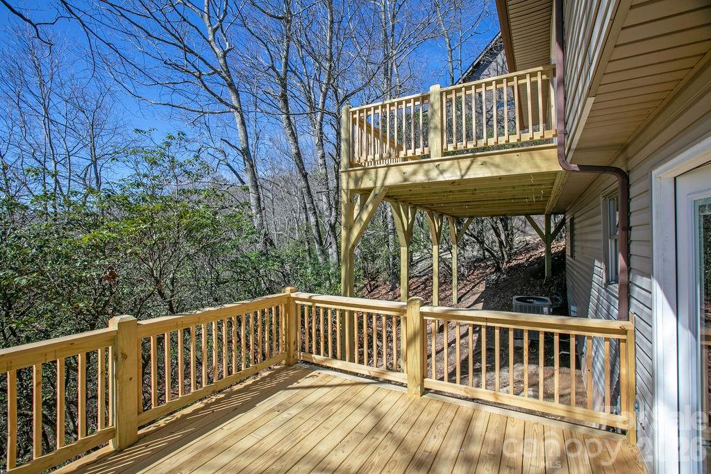 416 Kanasgowa Drive Property Photo 29