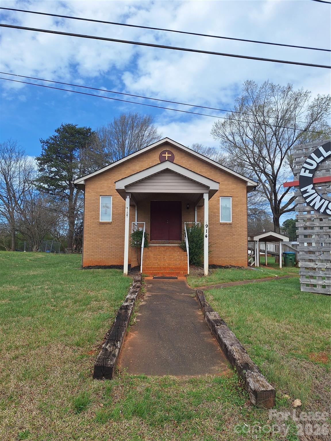 914 W Carolina Avenue Property Photo 1