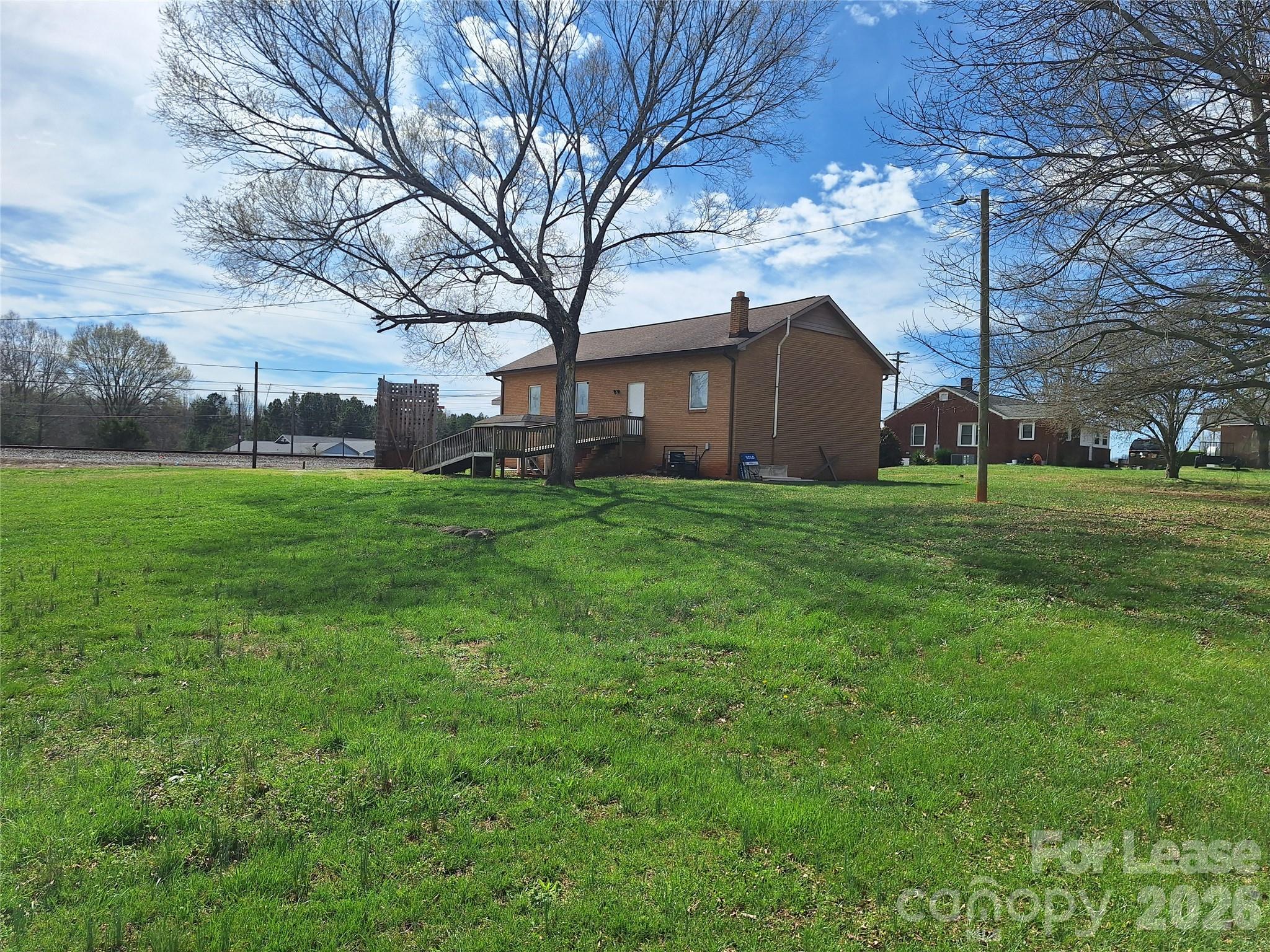 914 W Carolina Avenue Property Photo 3