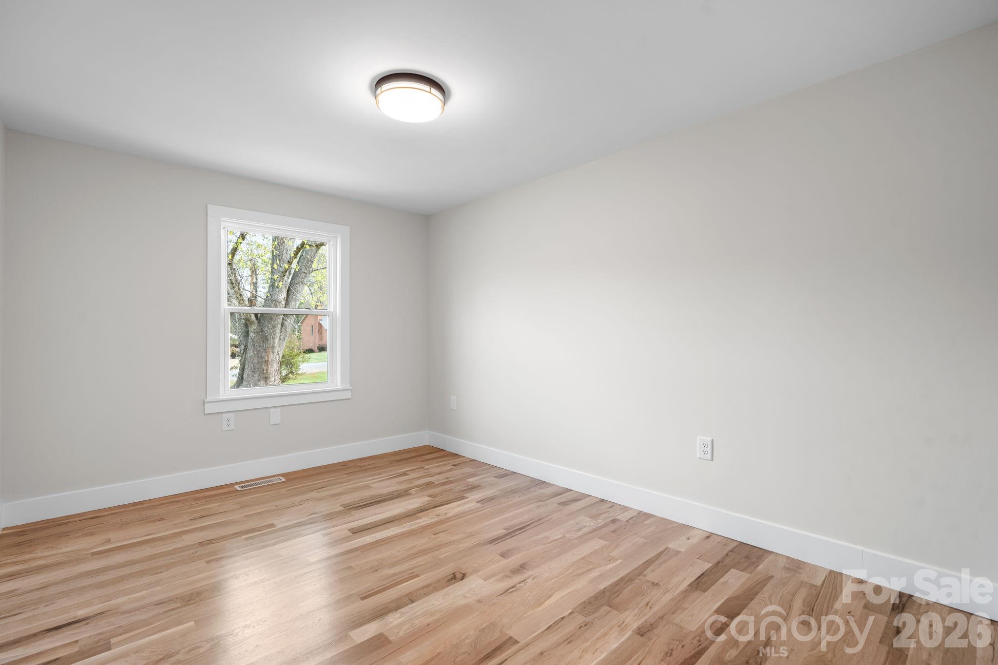 715 Sunridge Drive Property Photo 17