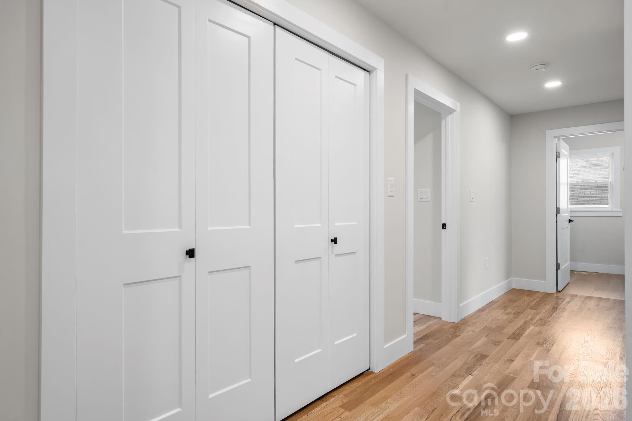 715 Sunridge Drive Property Photo 20
