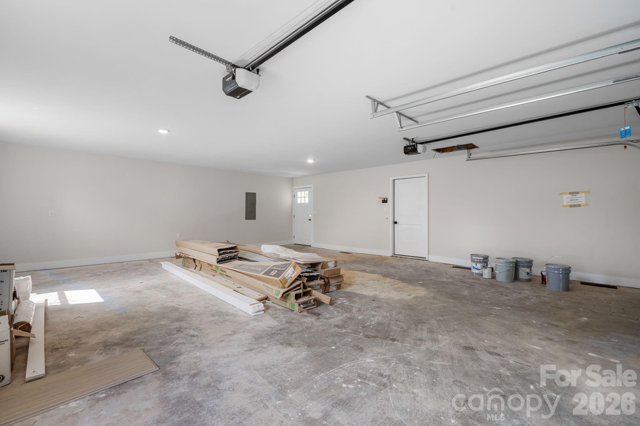 715 Sunridge Drive Property Photo 24