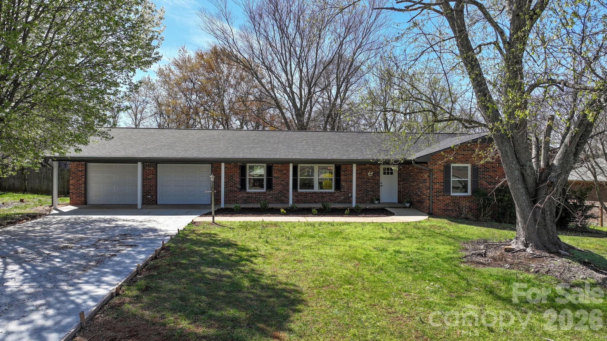 715 Sunridge Drive Property Photo 30