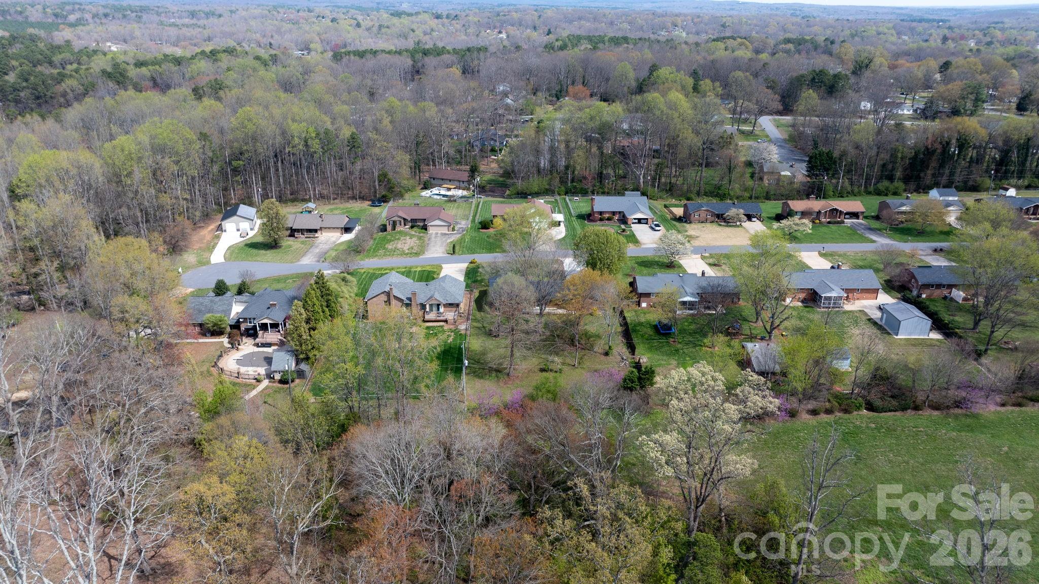 715 Sunridge Drive Property Photo 34