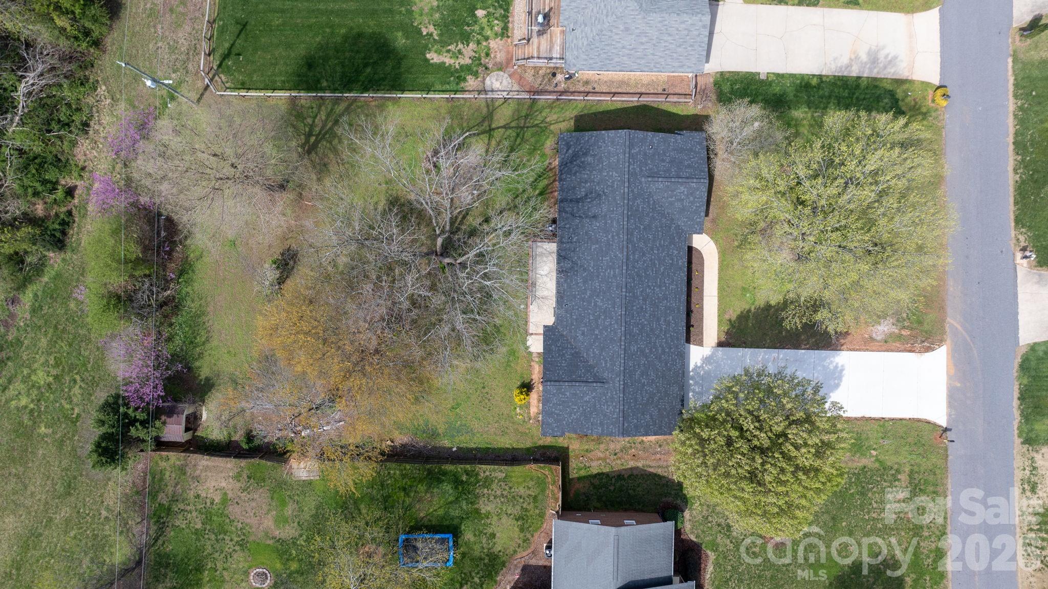 715 Sunridge Drive Property Photo 36