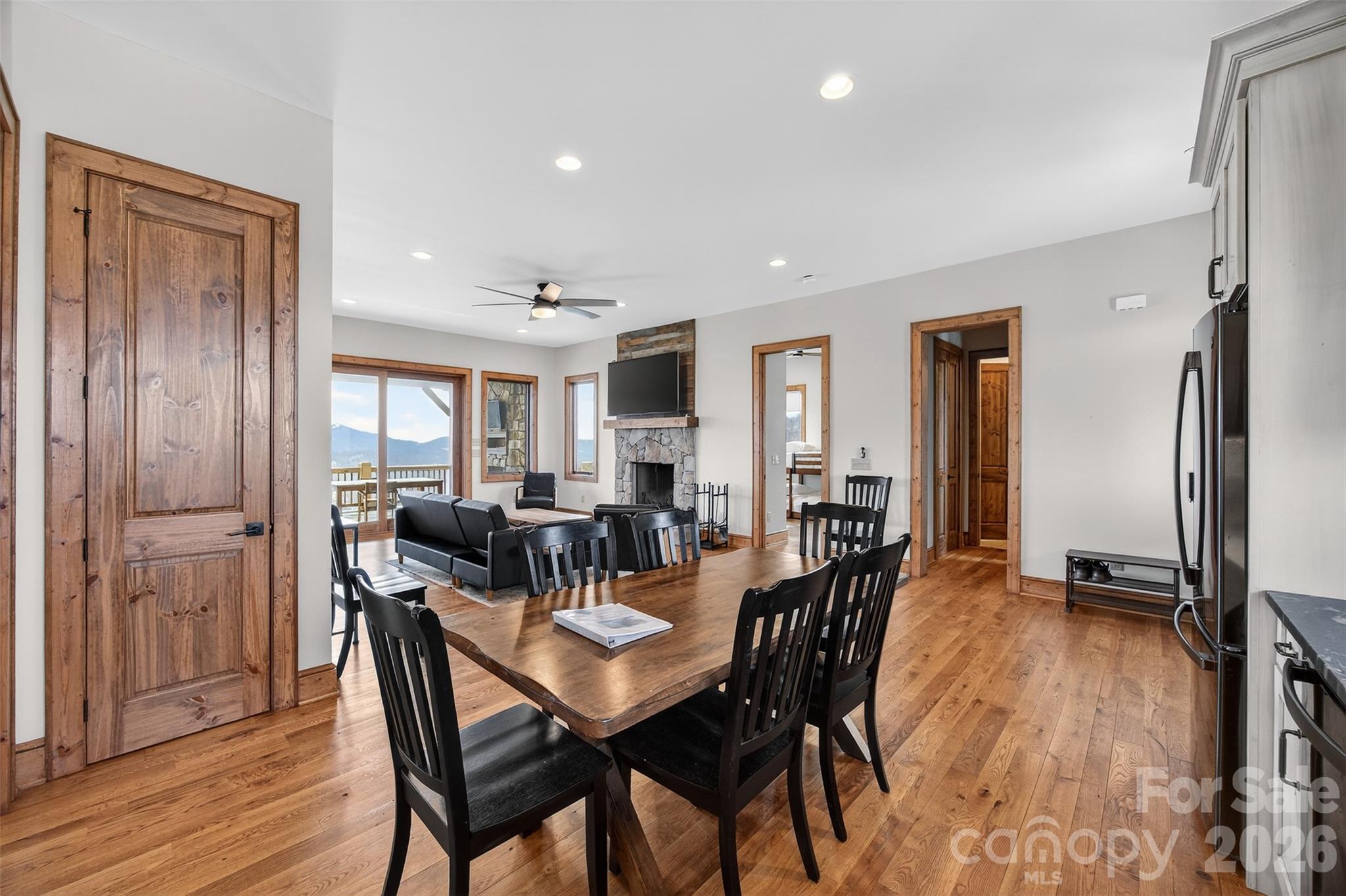 352 Great Sky Drive Property Photo 12