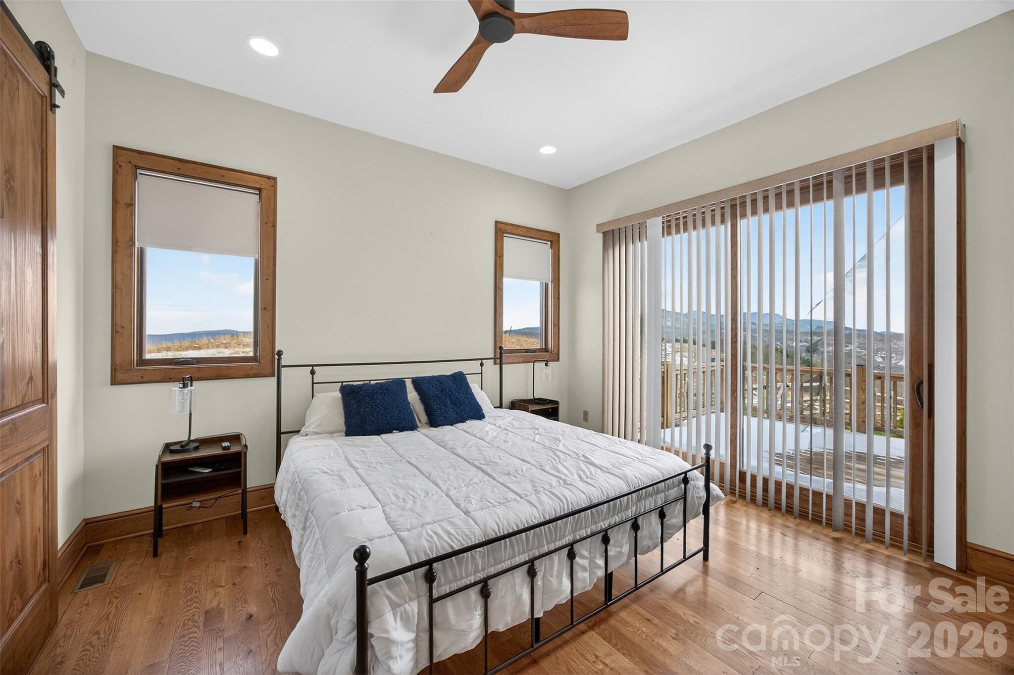 352 Great Sky Drive Property Photo 16