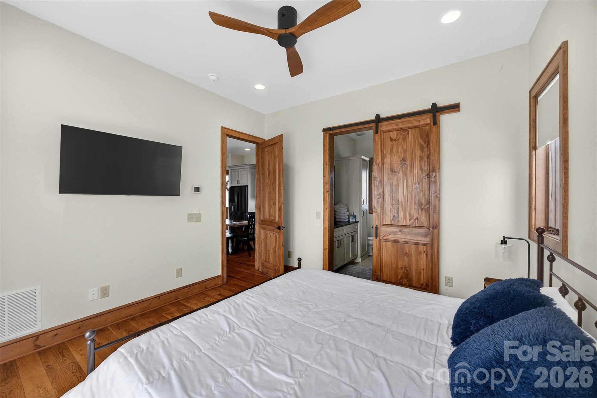 352 Great Sky Drive Property Photo 17