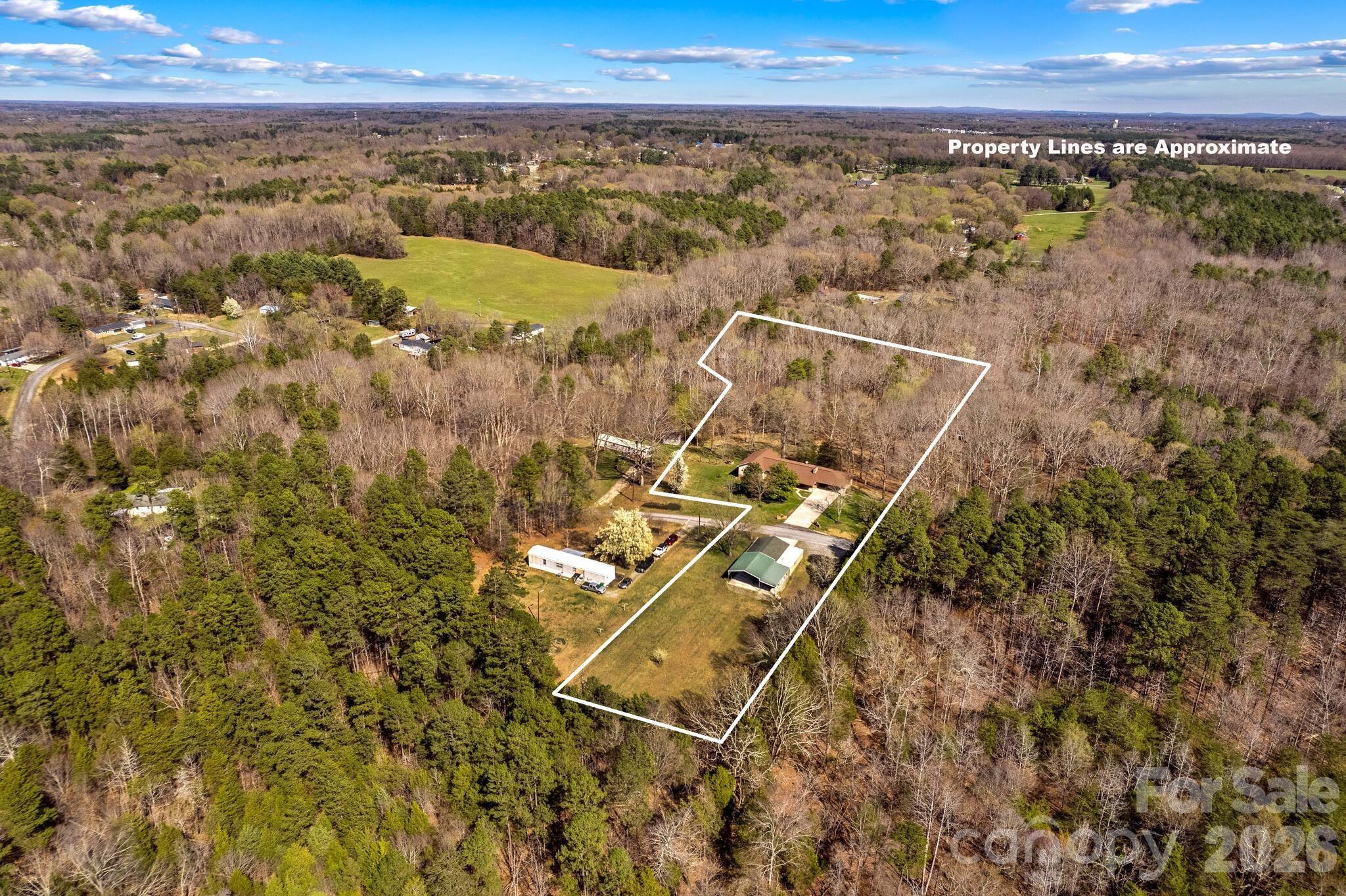 5075 Lakeview Drive Property Photo 6