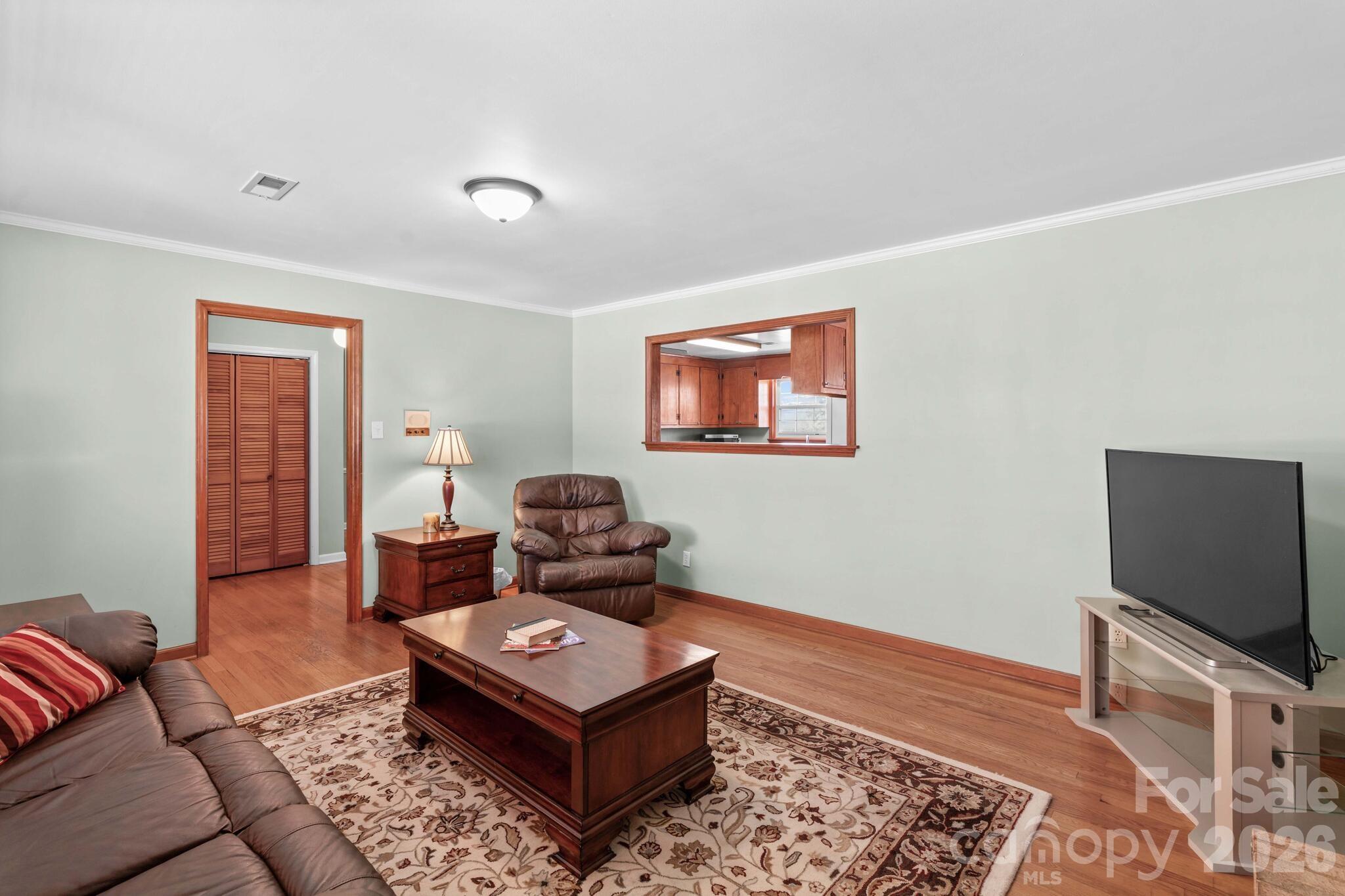 5075 Lakeview Drive Property Photo 13