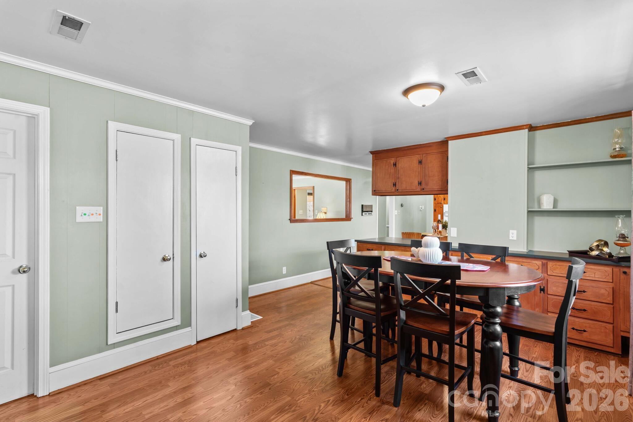 5075 Lakeview Drive Property Photo 18