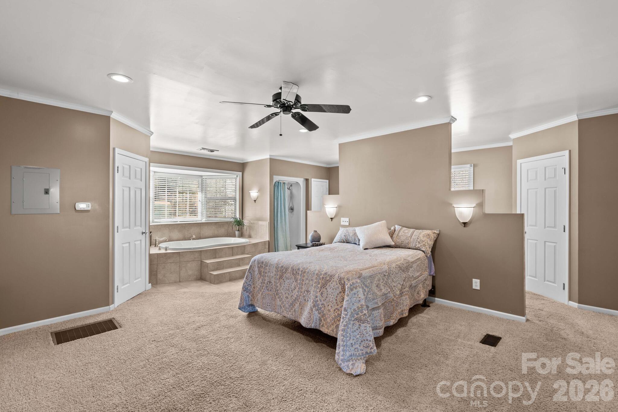 5075 Lakeview Drive Property Photo 21