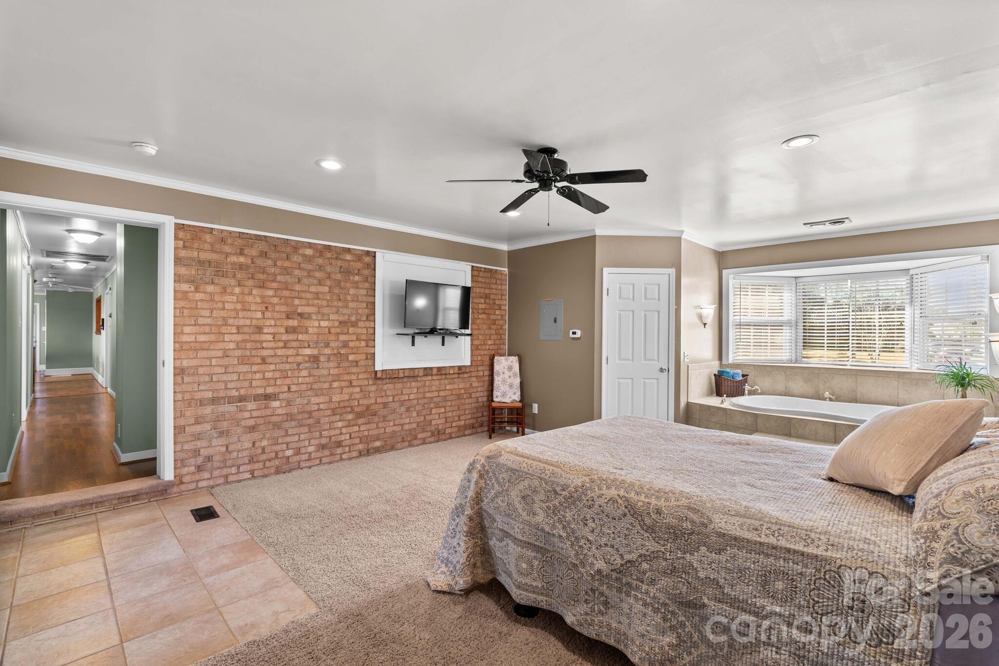 5075 Lakeview Drive Property Photo 22